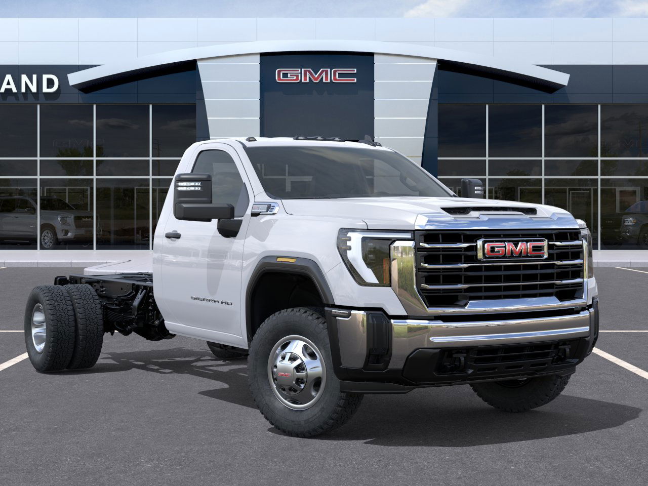 2026 GMC Sierra 3500 Chassis Cab Pro - Photo 7