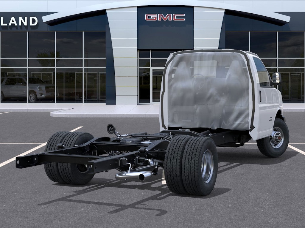 New 2025 GMC Savana Cutaway 3500 1WT Cutaway Van