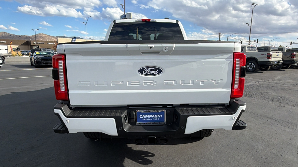 New 2027 Ford Super Duty F-350 Lariat 4WD Crew CAB Crew Cab