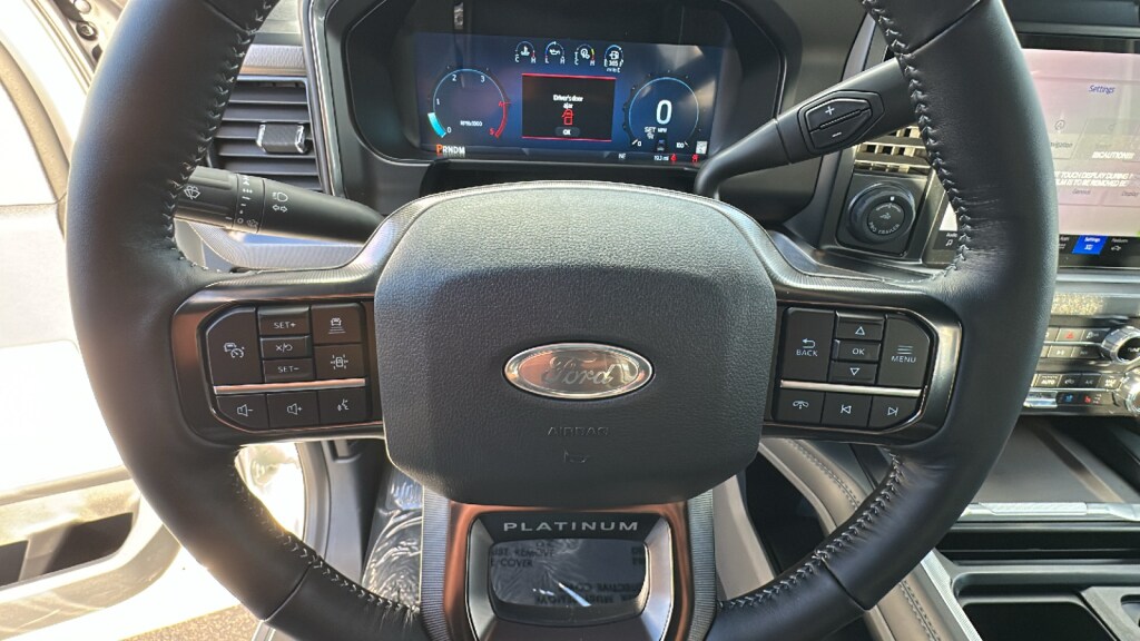 2026 Ford F-250 Super Duty Platinum - Photo 18