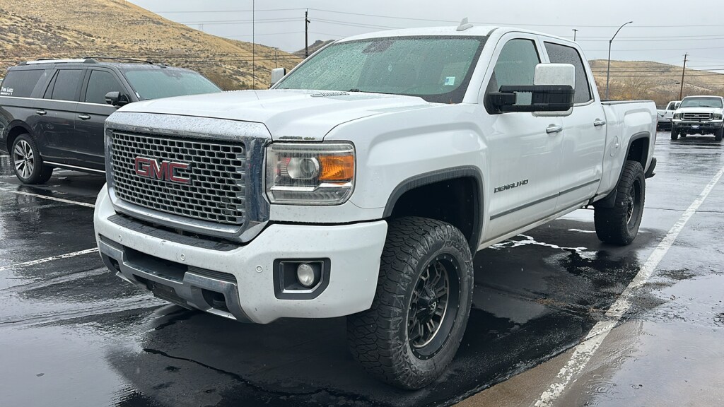 Used 2016 GMC Sierra 2500HD Denali Crew Cab