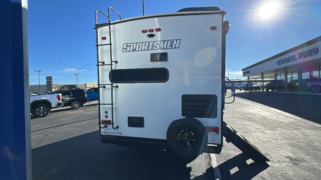 Used 2022 KZ-RV Sportsman 231RK 5TH Wheel