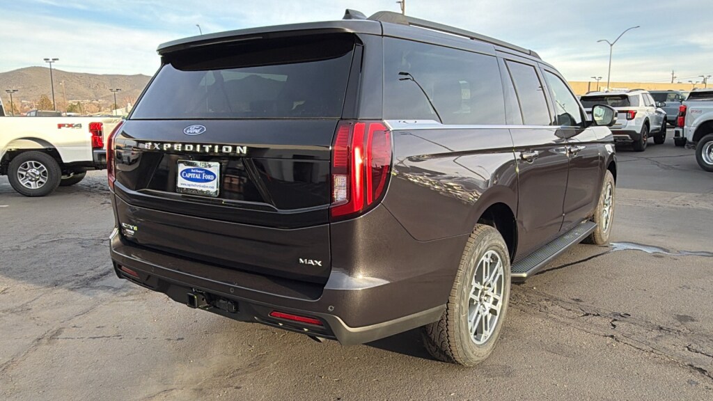 New 2026 Ford Expedition MAX 4DR 4WD Active Sport Utility