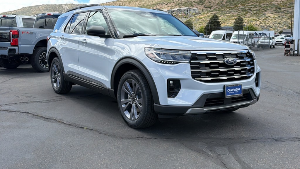 2026 Ford Explorer Active 4WD's photo