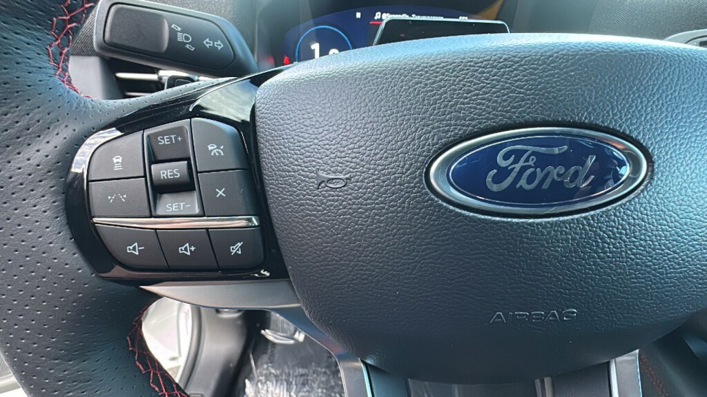 2026 Ford Explorer ST - Photo 19