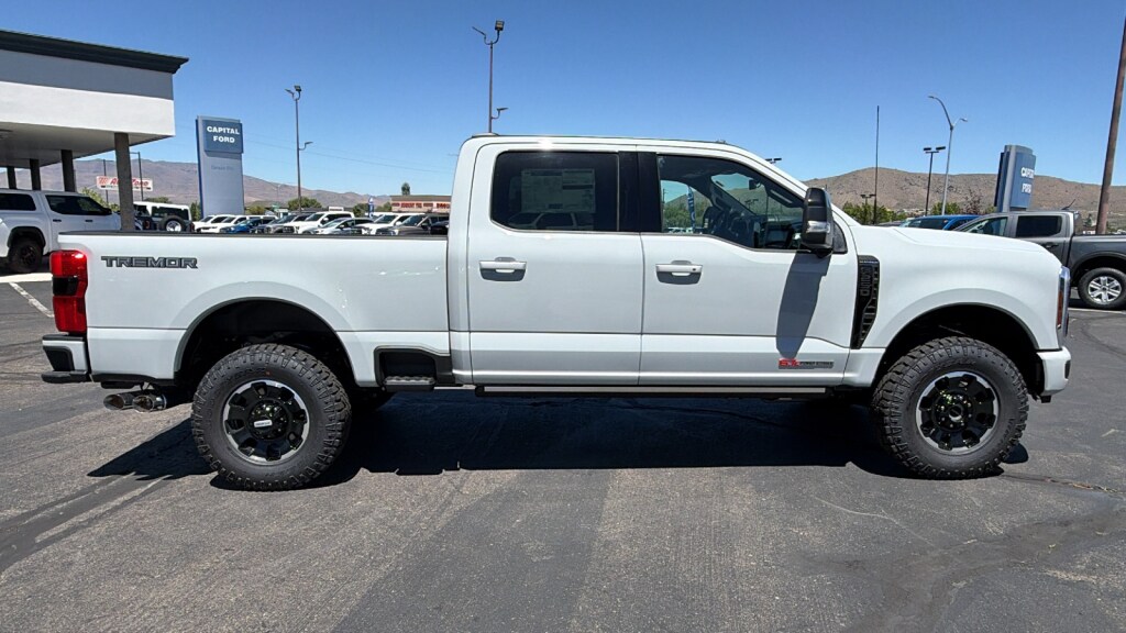 New 2026 Ford Super Duty F-250 4WD Crew Crew Cab Pickup - Standard Bed