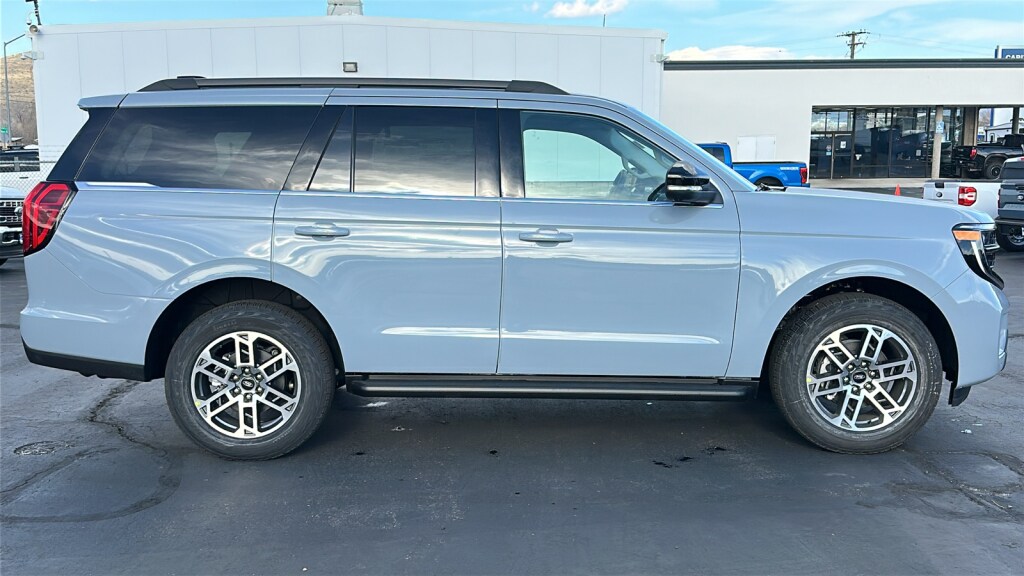 New 2025 Ford Expedition Active Sport Utility