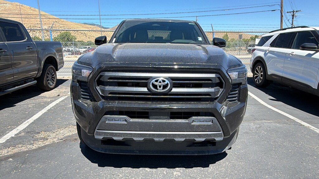 Used 2025 Toyota Tacoma 4WD Double SR5 5 Double Cab