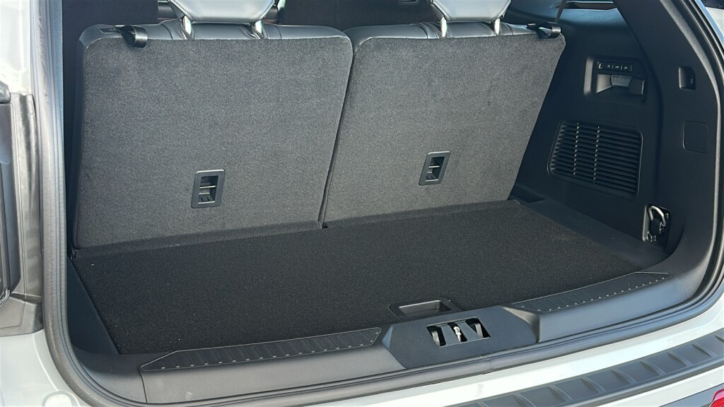 2026 Ford Explorer ST - Photo 27