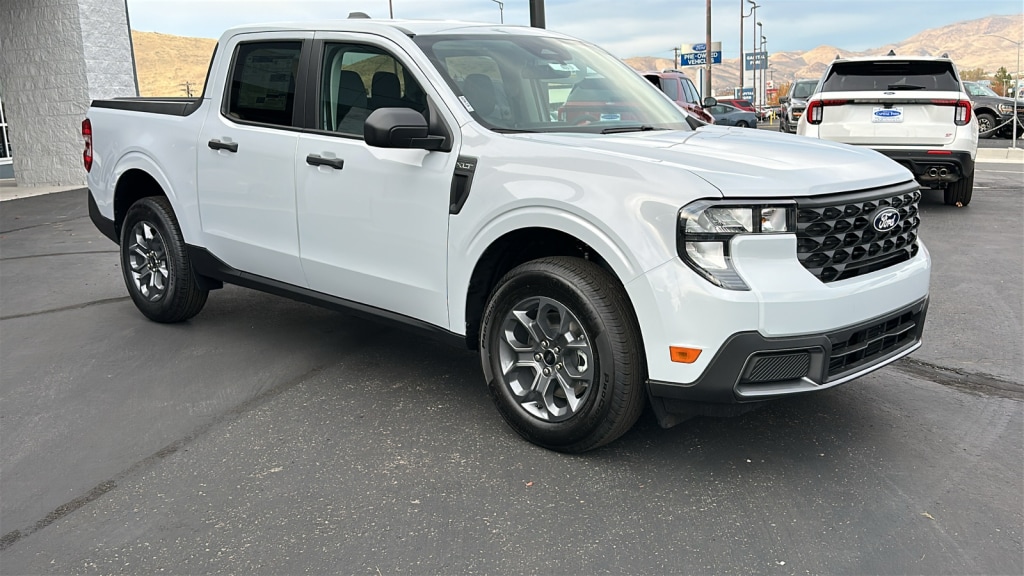 2025 Ford Maverick XLT's photo