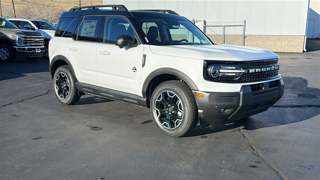 2025 Ford Bronco Sport Outer Banks's photo