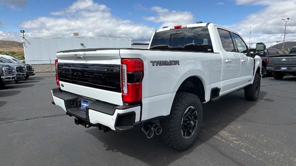 New 2026 Ford Super Duty F-250 Platinum Crew Cab Pickup - Standard Bed