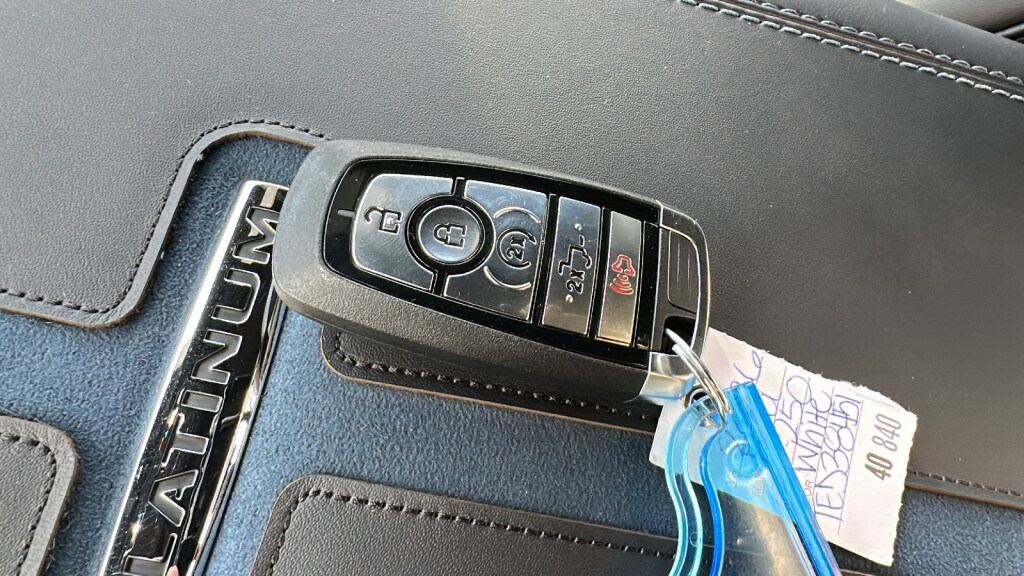 2026 Ford F-250 Super Duty Platinum - Photo 29