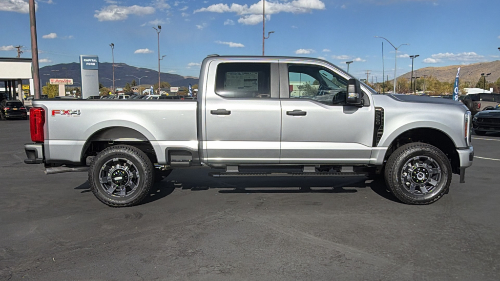 New 2027 Ford Super Duty F-250 4WD Crew Crew Cab