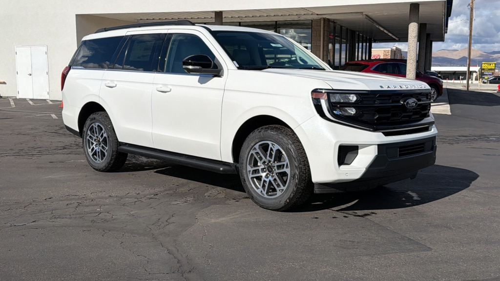 2026 Ford Expedition Active 4x4's photo