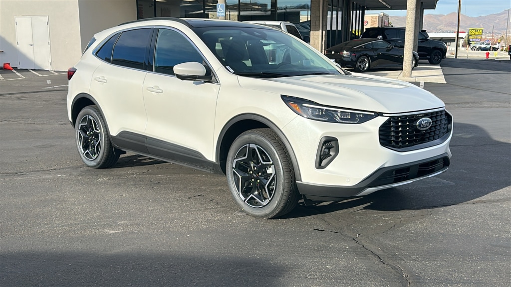 2026 Ford Escape Platinum's photo