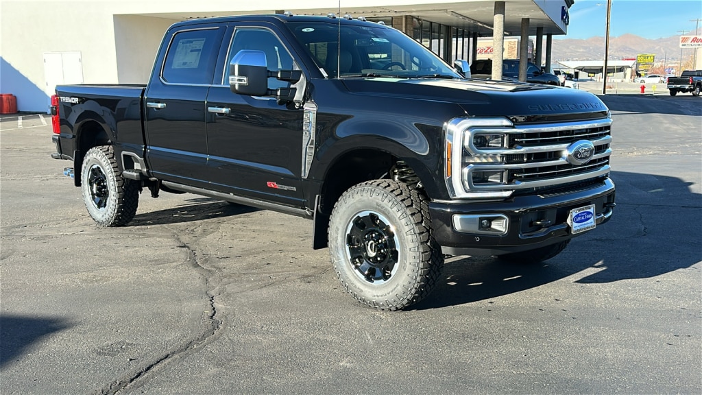 2026 Ford F-250 Super Duty Platinum's photo