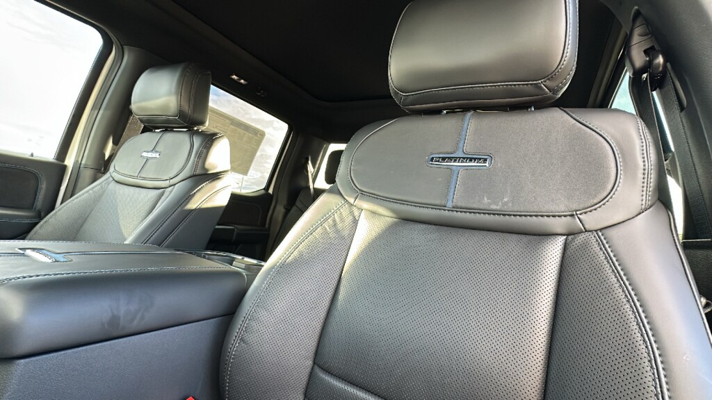 2026 Ford F-250 Super Duty Platinum - Photo 11