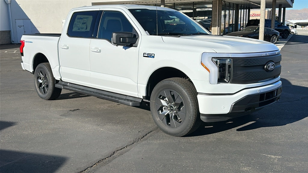 2025 Ford F-150 Lightning Flash's photo