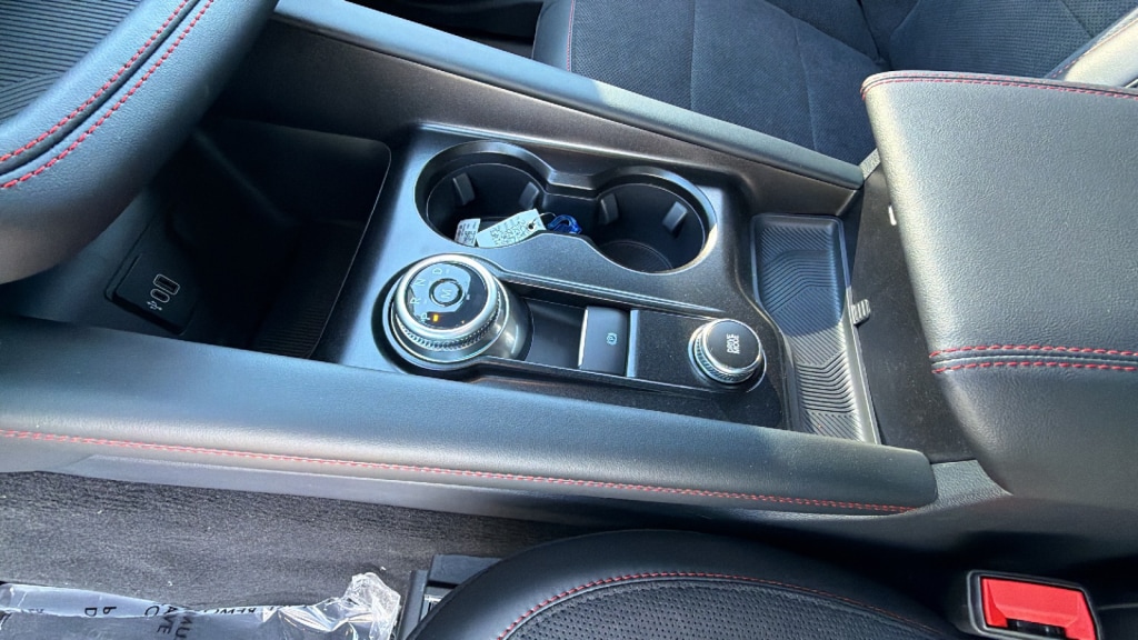 2026 Ford Explorer ST - Photo 13