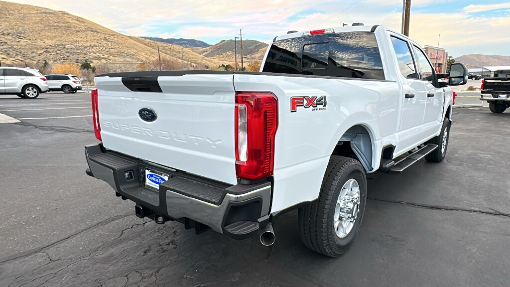 New 2026 Ford S-DTY F-250 XLT Crew Cab