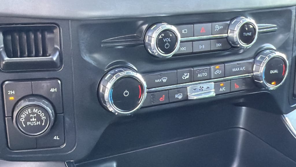 2026 Ford F-150 XLT - Photo 14