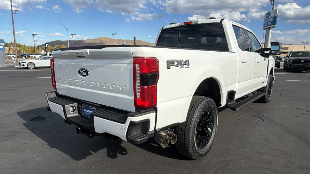 New 2027 Ford Super Duty F-350 Lariat 4WD Crew CAB Crew Cab