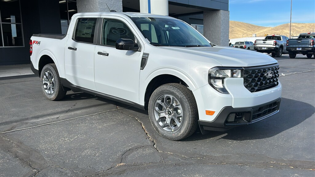 New 2025 Ford Maverick XLT SuperCrew