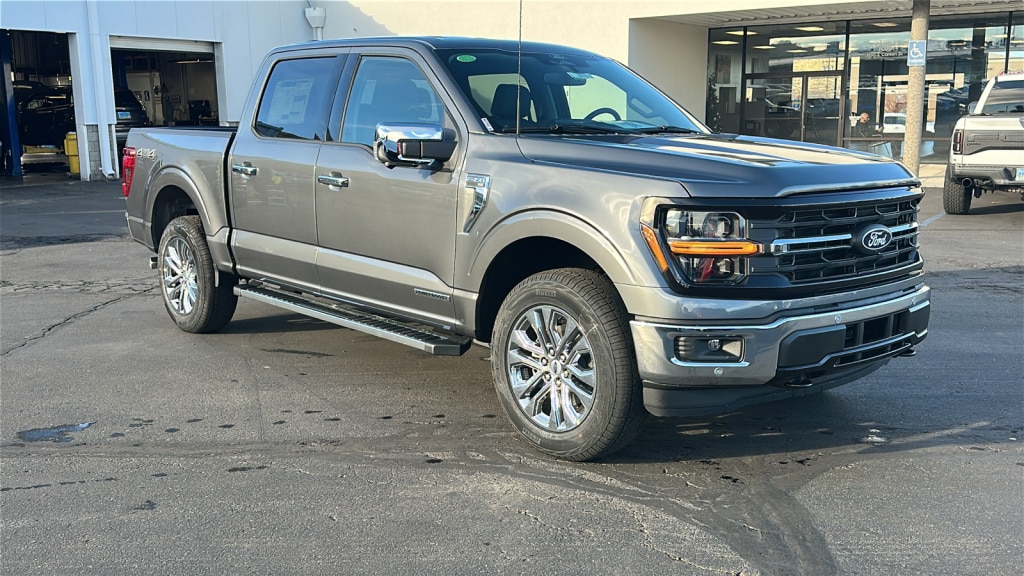 2025 Ford F-150 XLT's photo