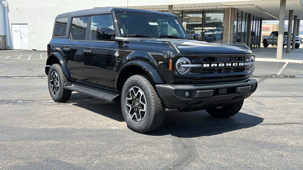 2026 Ford Bronco Outer Banks 4x4's photo