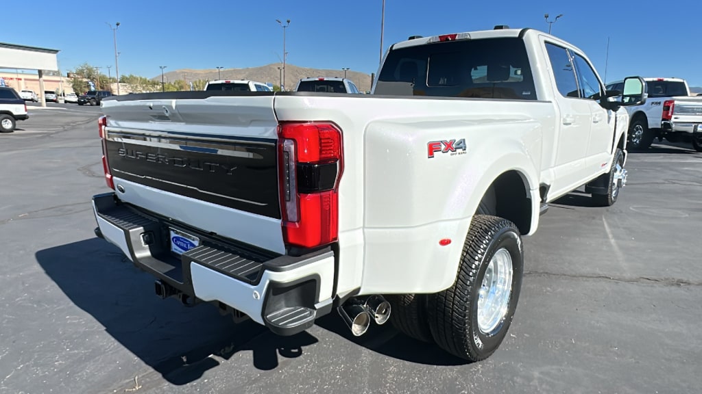 New 2026 Ford S-DTY F-350 DRW Platinum Crew Cab