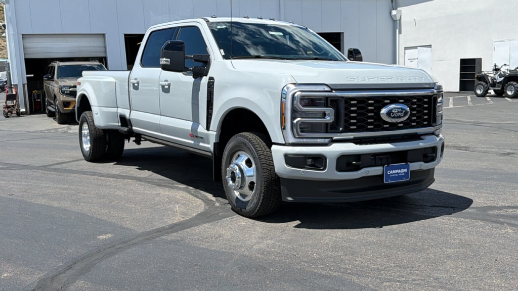 2026 Ford F-350 Platinum 4x4 Crew Cab 8' Box DRW's photo