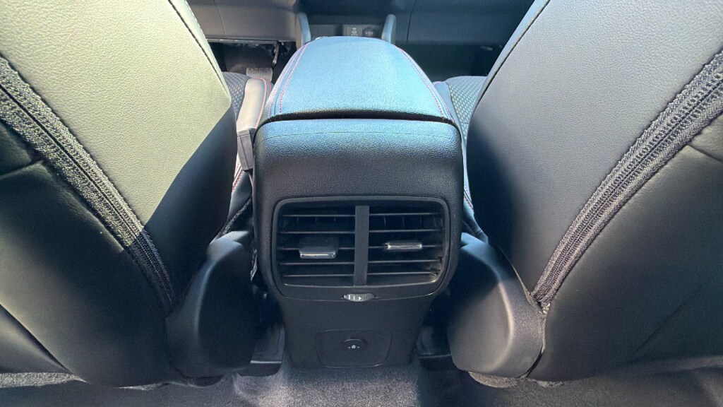 2026 Ford Escape ST-Line - Photo 25