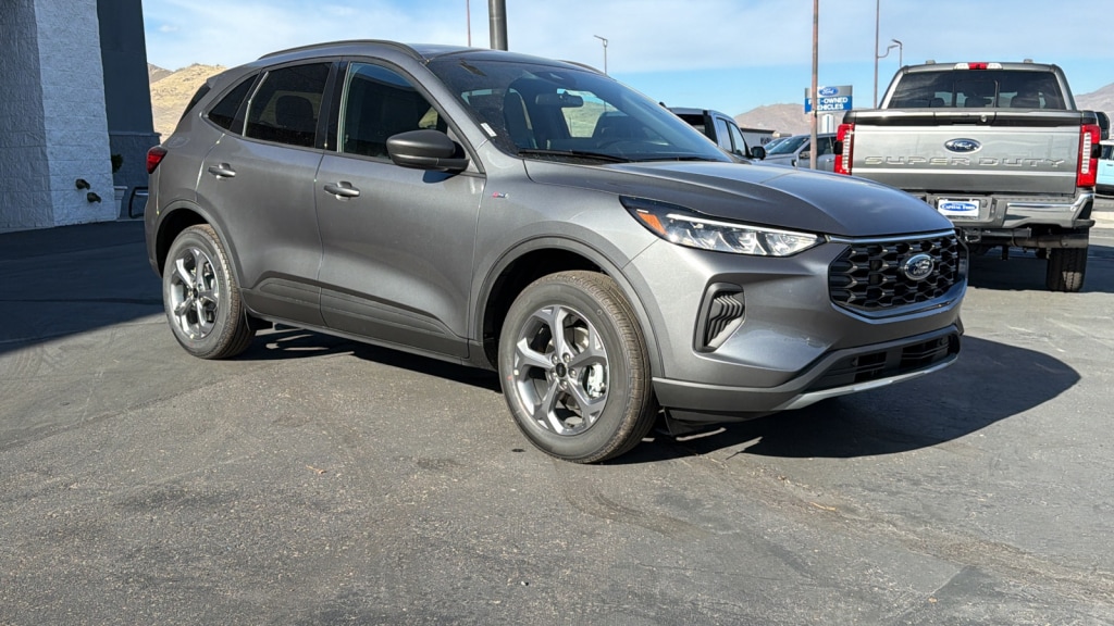 2026 Ford Escape ST-Line AWD's photo