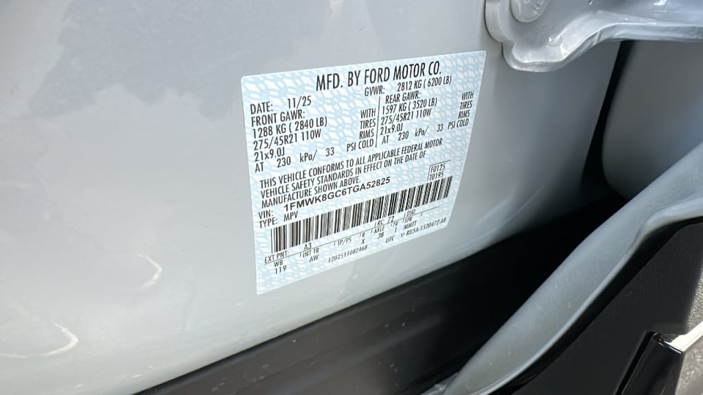 2026 Ford Explorer ST - Photo 30