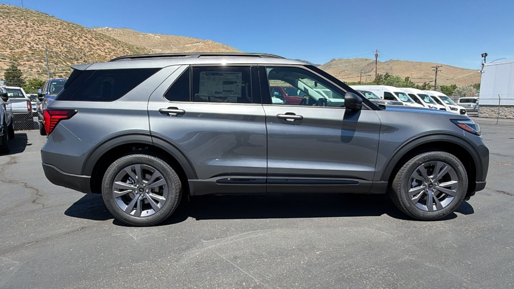 New 2026 Ford Explorer 4D4 4WD Active