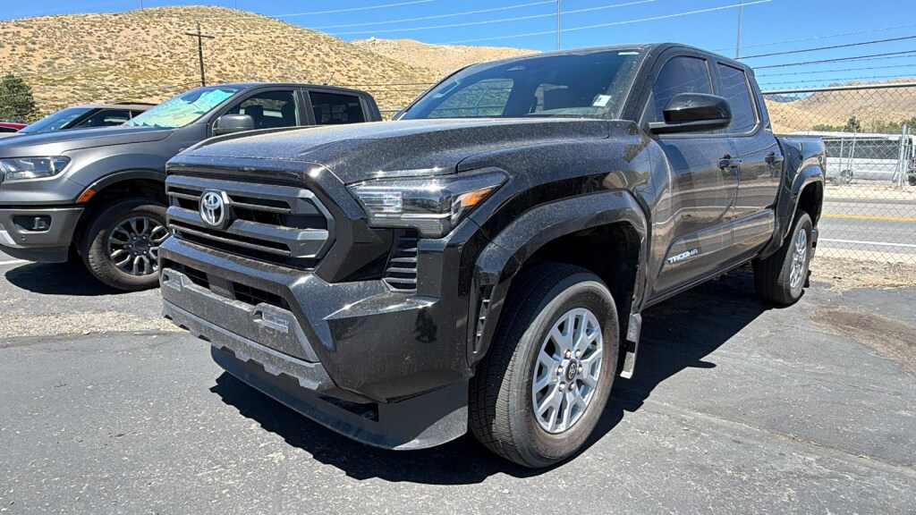 Used 2025 Toyota Tacoma 4WD Double SR5 5 Double Cab