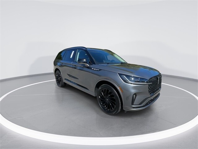 2025 Lincoln Aviator Reserve photo 3
