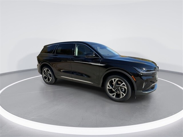 2026 Lincoln Nautilus Premiere photo 2