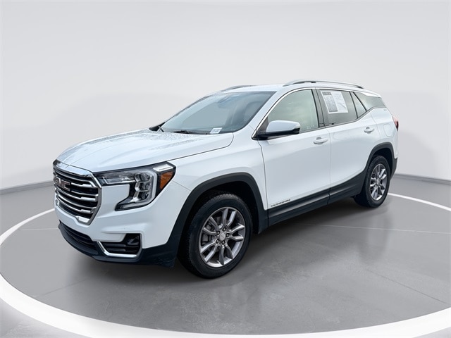 2024 GMC Terrain SLT's photo