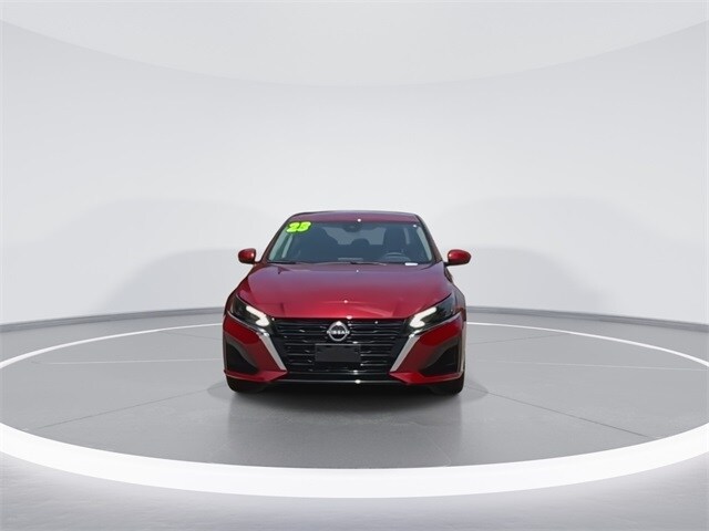 2023 Nissan Altima 2.5 SV photo 3