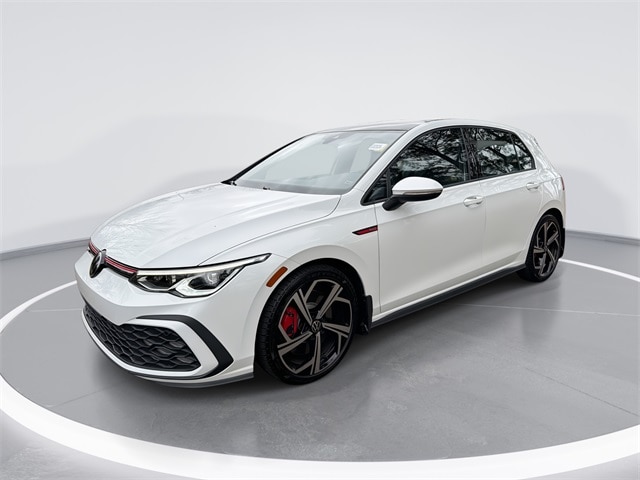2024 Volkswagen Golf GTI SE's photo