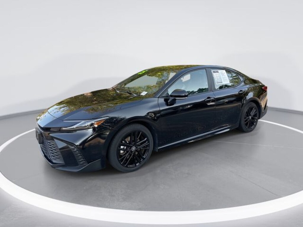 Used 2025 Toyota Camry SE Sedan