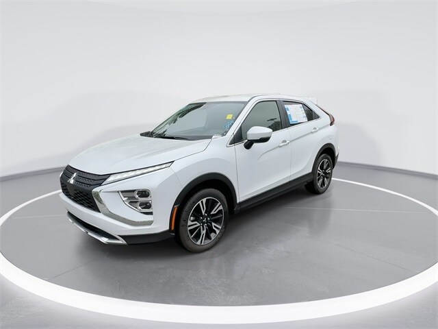 2023 Mitsubishi Eclipse Cross SE photo 2