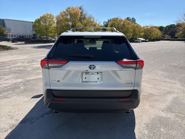 2024 Toyota RAV4 Hybrid XLE Premium photo 3