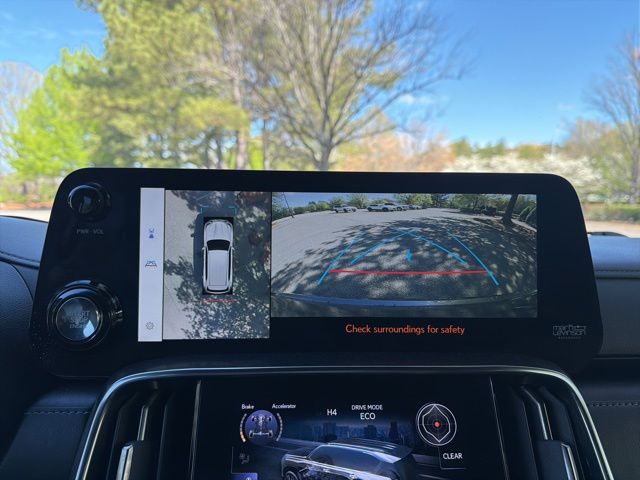 2023 Lexus LX Premium - Photo 15