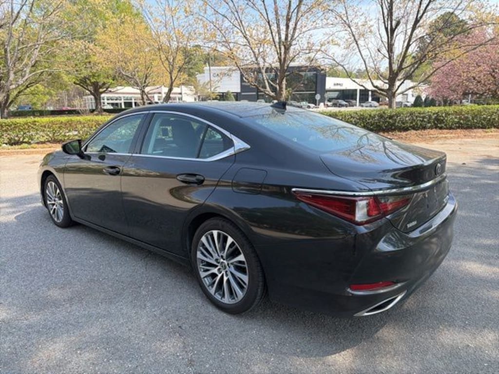 Used 2021 Lexus ES 350 Sedan