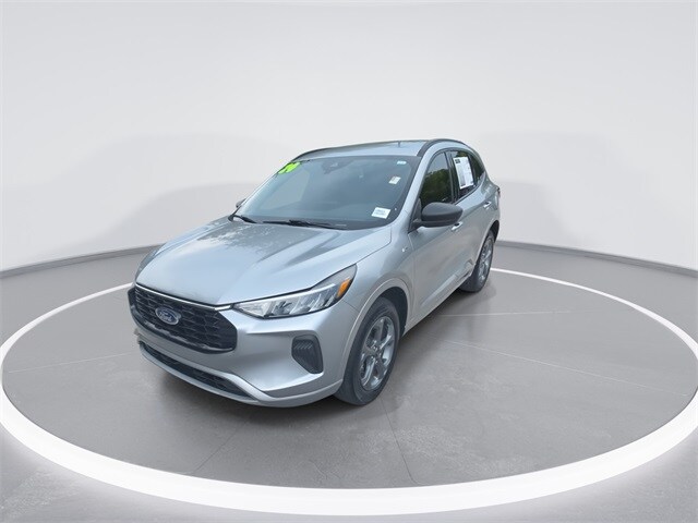 2024 Ford Escape ST-Line photo 3