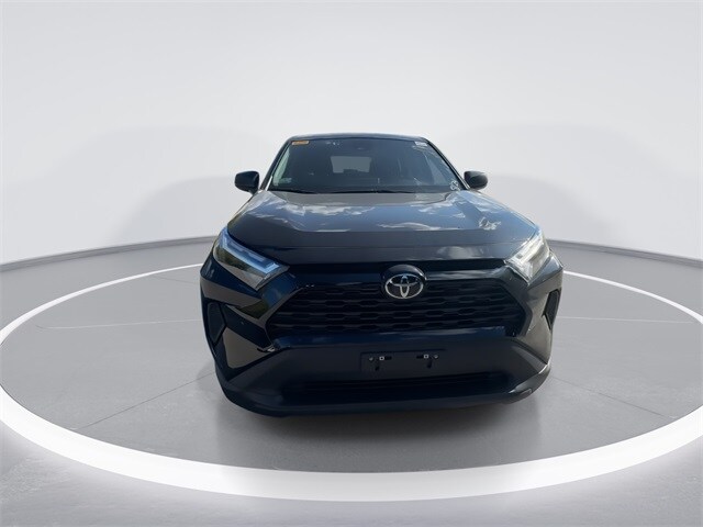 2024 Toyota RAV4 LE photo 3