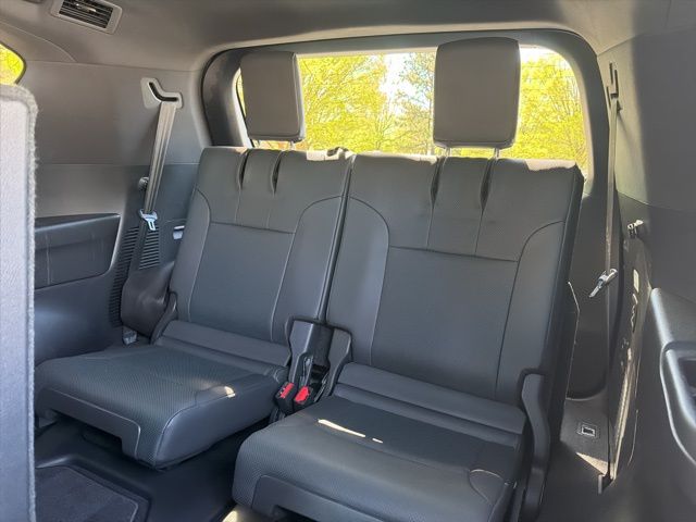 2023 Lexus LX Premium - Photo 20